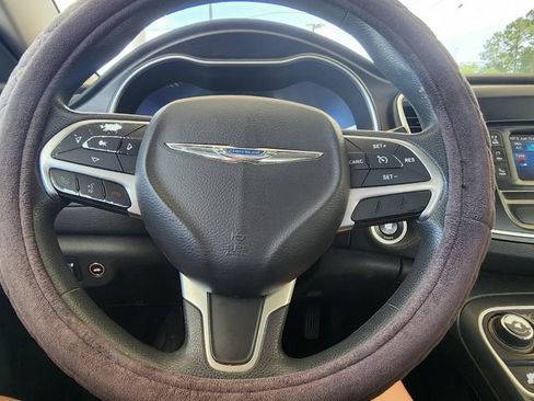 Used 2016 Chrysler 200 Limited FWD image 22