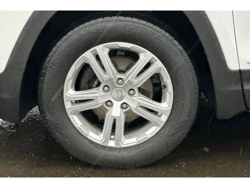 Used 2020 GMC Terrain SLE image 26