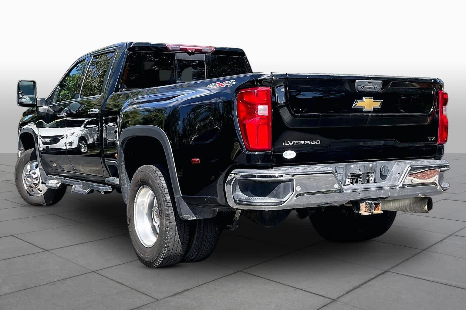 Used 2024 Chevrolet Silverado 3500 LTZ w/ LTZ Plus Package AWD/4WD image 12