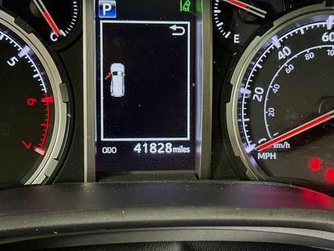 Used 2023 Toyota 4Runner Limited AWD/4WD image 13
