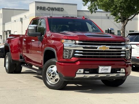 Used 2022 Chevrolet Silverado 3500 High Country AWD/4WD image 2