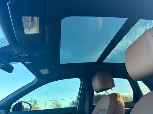 Used 2020 Audi Q3 2.0T Premium w/ Convenience Package image 22