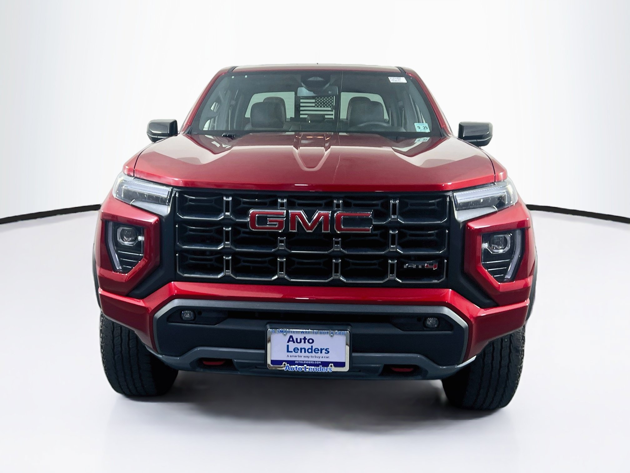 Used 2024 GMC Canyon AT4 AWD/4WD image 2