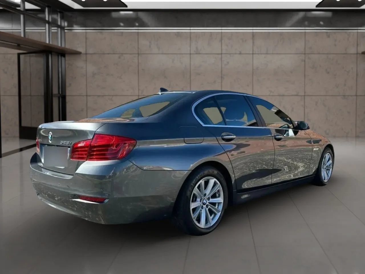 Used 2016 BMW 528i xDrive Sedan AWD/4WD image 4