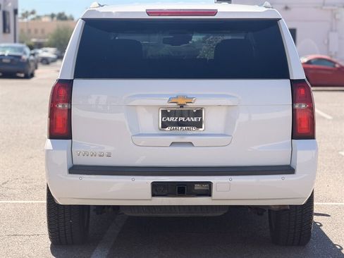 Used 2017 Chevrolet Tahoe LT w/ Luxury Package AWD/4WD image 4