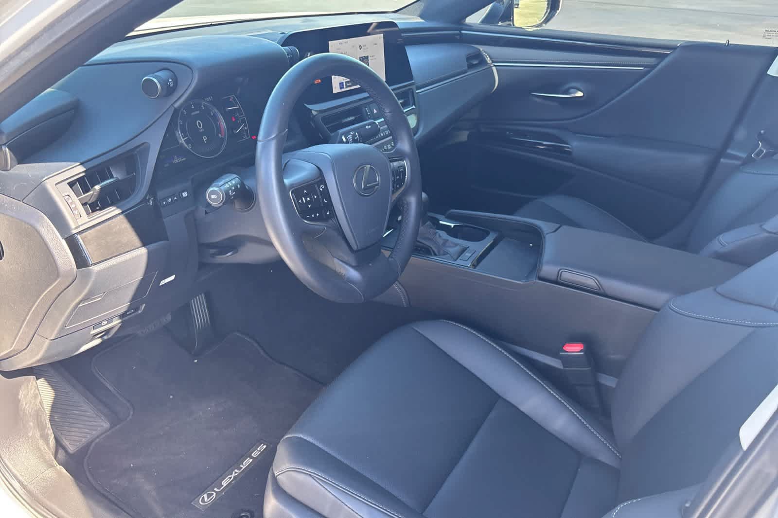 Used 2025 Lexus ES 350 w/ Accessory Package (Z2) FWD image 13