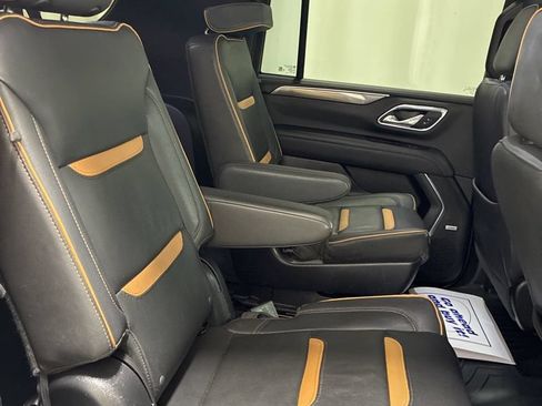 Used 2023 GMC Yukon XL AT4 w/ AT4 Premium Package AWD/4WD image 29