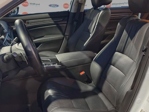 Used 2022 Honda Accord Touring image 7