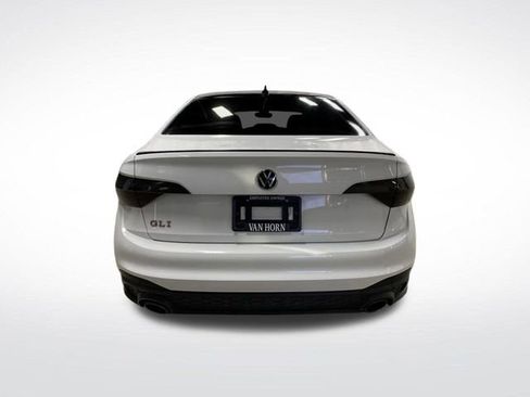 Used 2022 Volkswagen Jetta GLI Autobahn image 14