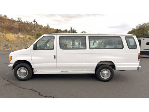 Used 1994 Ford E-350 and Econoline 350 Club Wagon image 5