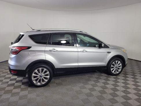Used 2017 Ford Escape Titanium FWD image 10