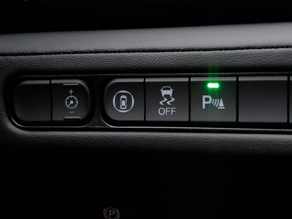 Certified 2026 Acura MDX w/ Technology Package FWD image 31