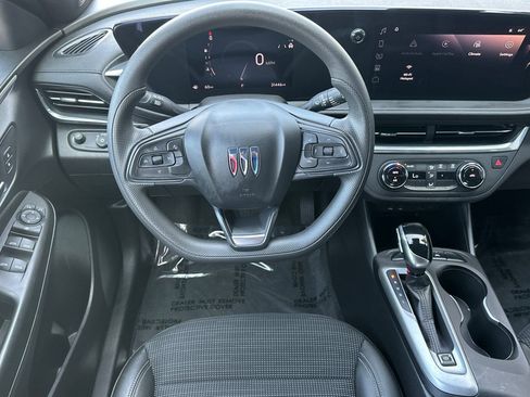 Certified 2024 Buick Envista Preferred image 17