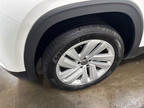Used 2020 Volkswagen Atlas Cross Sport SE AWD/4WD image 9