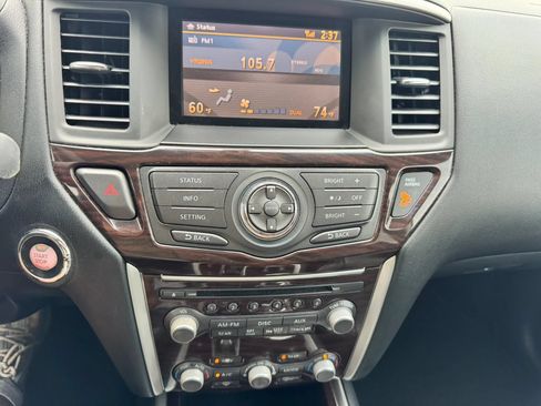 Used 2013 Nissan Pathfinder SL FWD image 30