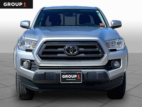 Certified 2023 Toyota Tacoma SR5 AWD/4WD image 4