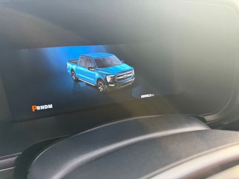 Used 2022 Ford F150 Lariat w/ Equipment Group 502A High image 4