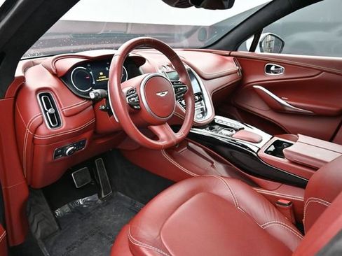 Used 2021 Aston Martin DBX AWD/4WD image 10