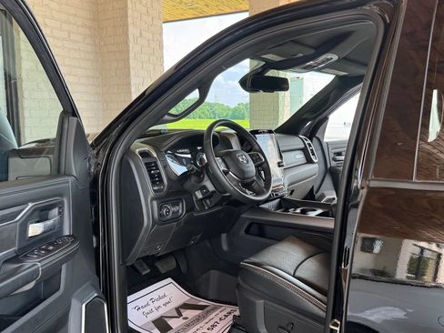 Used 2024 RAM 3500 Laramie w/ Sport Appearance Package AWD/4WD image 2
