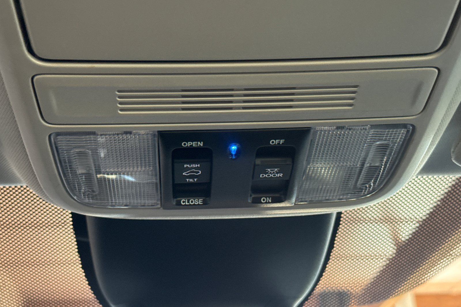 Used 2025 Honda Odyssey EX-L image 25