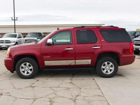 Used 2014 GMC Yukon SLT image 3