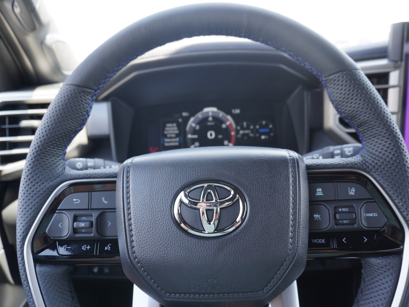 New 2026 Toyota Sequoia Platinum AWD/4WD image 32
