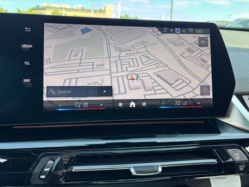 New 2026 BMW X2 xDrive28i w/ Technology Package AWD/4WD image 18