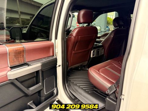 Used 2016 Ford F150 Platinum w/ Equipment Group 701A Luxury AWD/4WD image 21