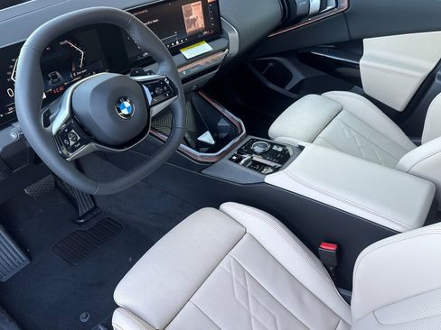 Used 2026 BMW X3 xDrive30i w/ Premium Package AWD/4WD image 4