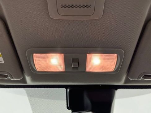 Used 2022 Nissan Frontier SV RWD image 34