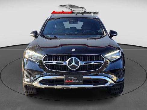 Used 2024 Mercedes-Benz GLC 300 image 2
