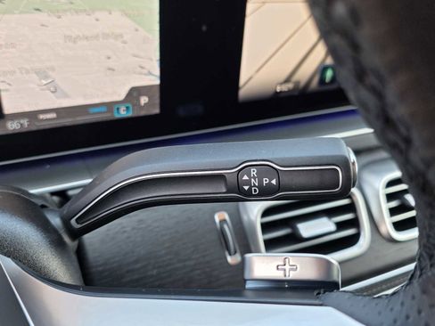 Used 2026 Mercedes-Benz GLS 580 4MATIC image 24