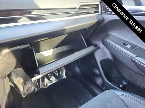 Used 2024 Mitsubishi Outlander SE image 46