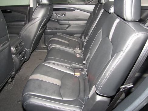 Certified 2025 Honda Pilot EX-L image 11