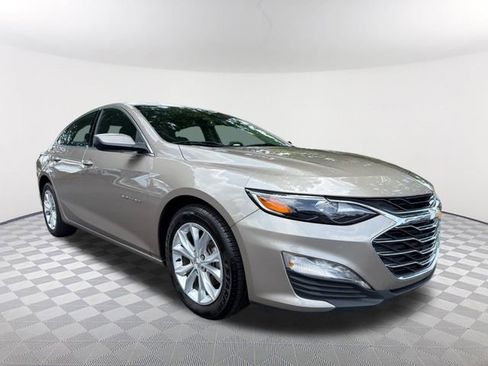 Used 2024 Chevrolet Malibu LT FWD image 3