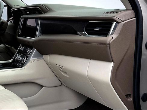 Used 2023 GMC Yukon Denali w/ Max Trailering Package image 18