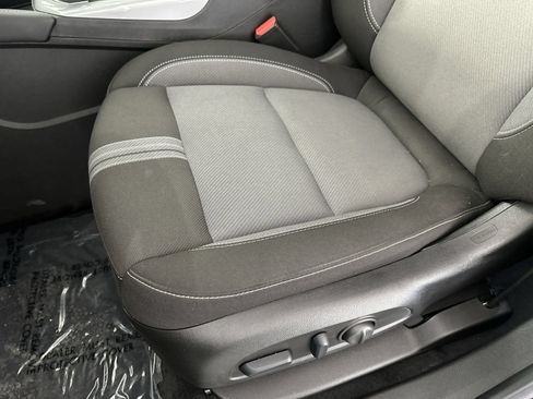 Used 2026 Chevrolet Blazer LT FWD image 12