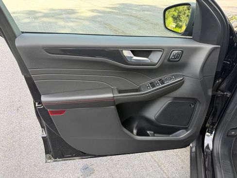 Certified 2026 Ford Escape ST-Line Elite w/ Premium Technology Package AWD/4WD image 13