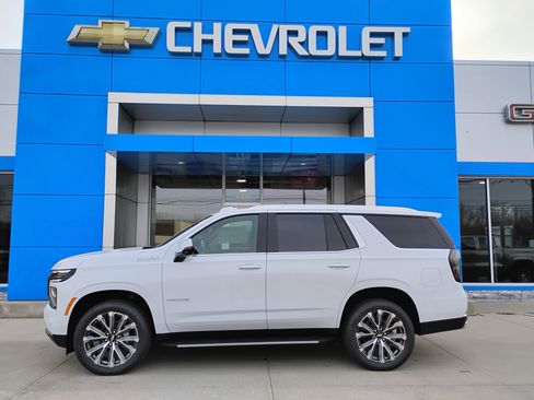 New 2026 Chevrolet Tahoe High Country w/ Sun And Tow Package AWD/4WD image 33