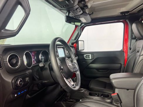 Used 2023 Jeep Wrangler Unlimited Sahara w/ Cold Weather Group image 22