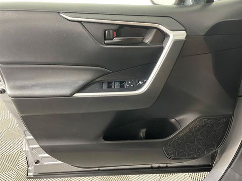 Certified 2023 Toyota RAV4 LE AWD/4WD image 19