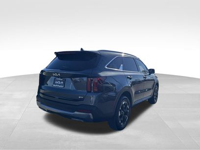 Used 2024 Kia Sorento S
