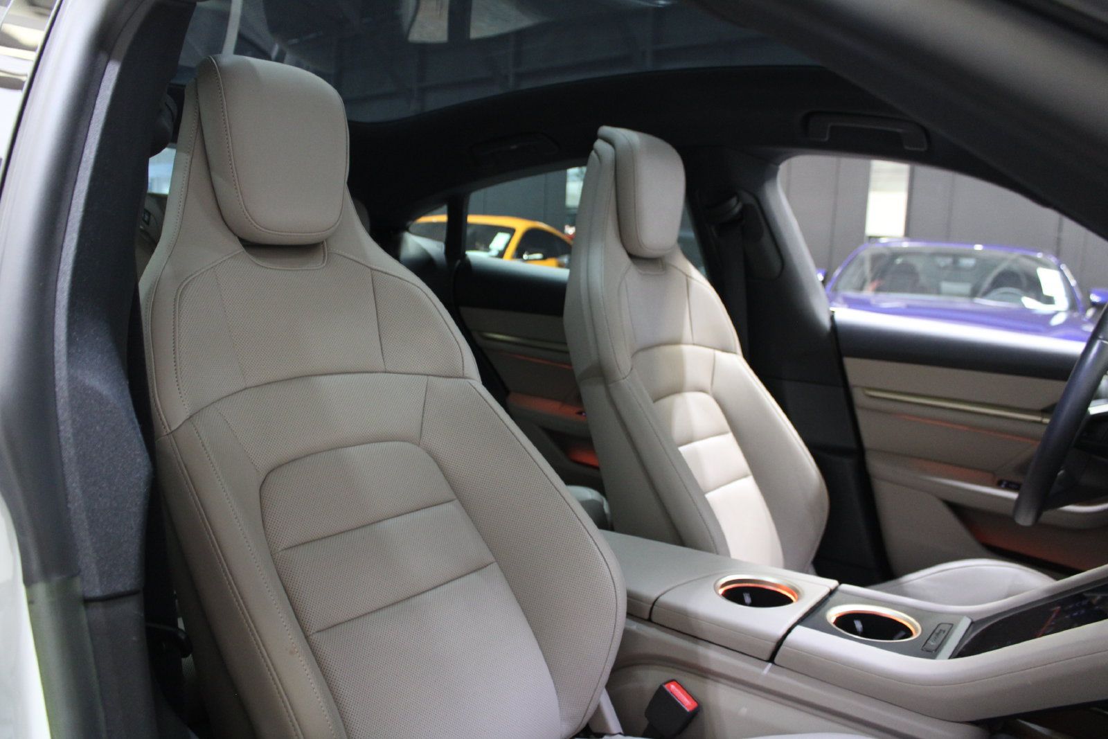 Used 2023 Porsche Taycan RWD image 20