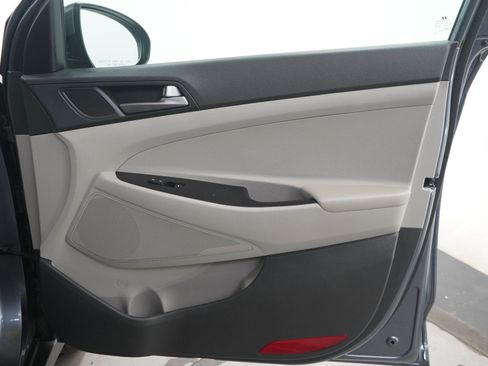 Used 2018 Hyundai Tucson SEL FWD image 11