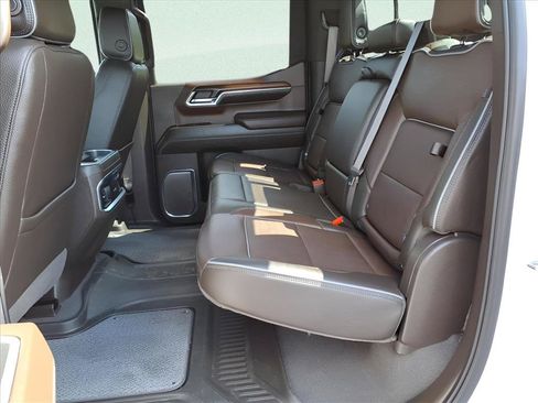 Used 2024 GMC Sierra 1500 Denali w/ Denali Reserve Package AWD/4WD image 10
