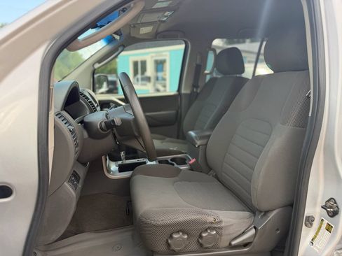 Used 2008 Nissan Pathfinder S AWD/4WD image 12