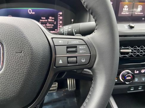 Used 2024 Honda Accord Sport image 19