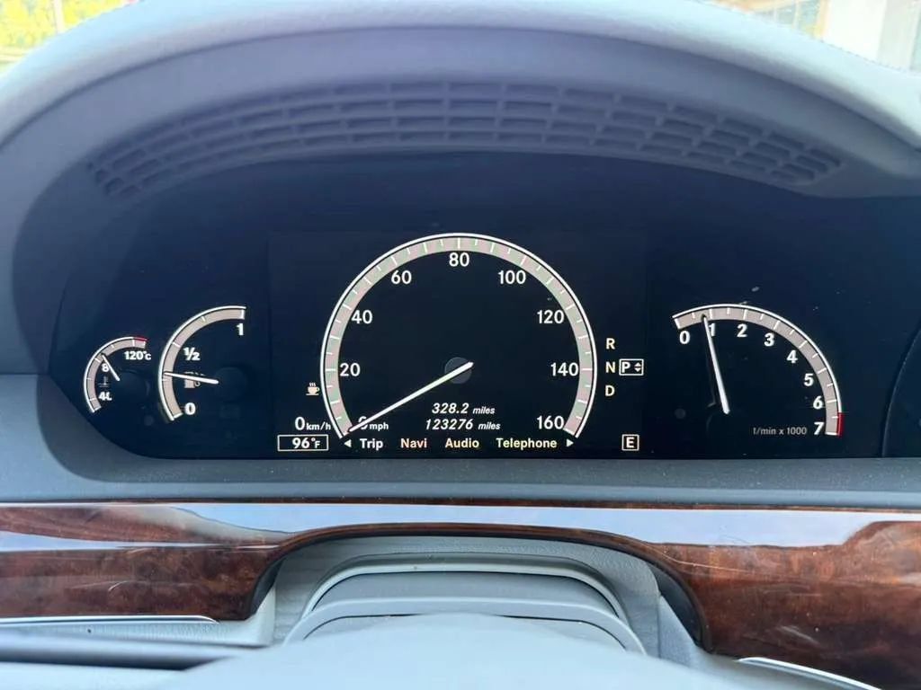Used 2012 Mercedes-Benz S 550 4MATIC image 8