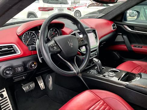 Used 2022 Maserati Ghibli Modena image 18