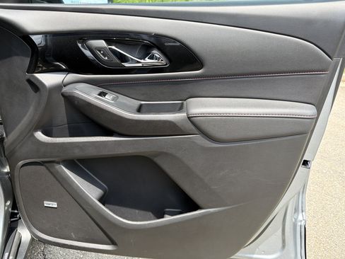 Used 2023 Chevrolet Traverse RS w/ LPO, Floor Liner Package FWD image 14